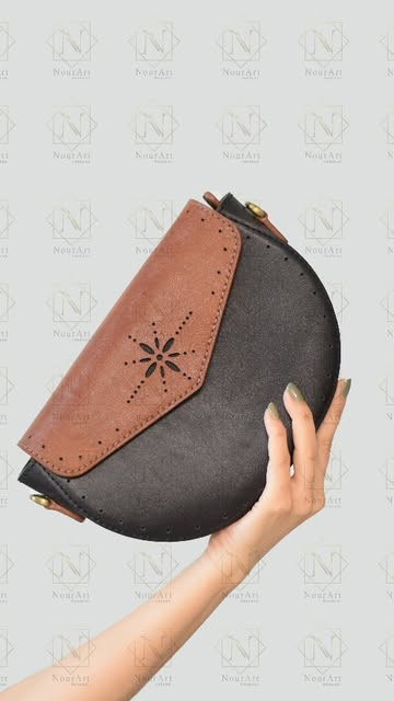 نمای دیگر محصول کیف دوشی زنانه چرم طبیعی مدل اردیبهشت - چرم نورآرت