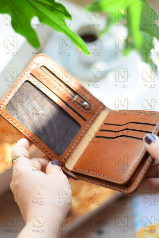 نمای دیگر محصول کیف پول جیبی مردانه چرم طبیعی مدل سیروان - چرم نورآرت