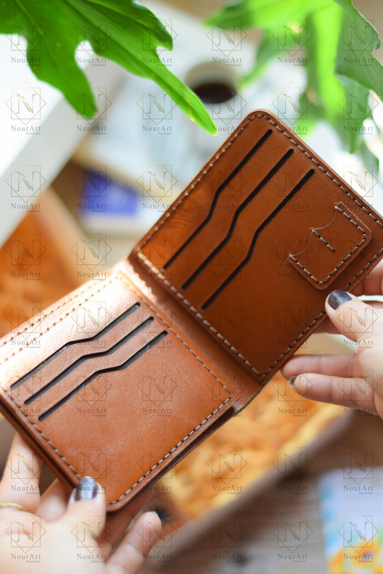 نمای دیگر محصول کیف پول جیبی مردانه چرم طبیعی مدل سیروان - چرم نورآرت